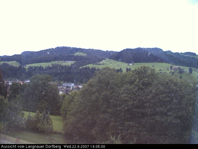 Webcam-Bild: Aussicht vom Dorfberg in Langnau 20070822-160500