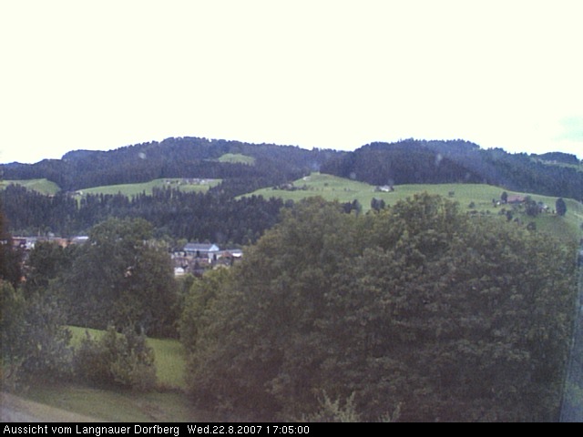 Webcam-Bild: Aussicht vom Dorfberg in Langnau 20070822-170500
