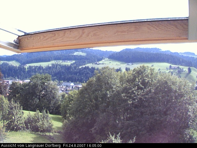 Webcam-Bild: Aussicht vom Dorfberg in Langnau 20070824-160500