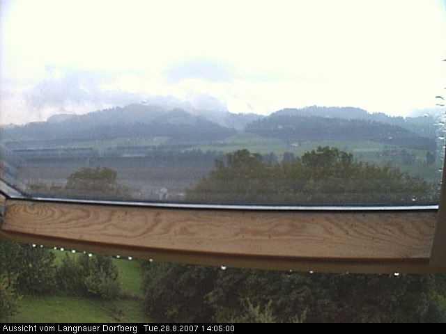 Webcam-Bild: Aussicht vom Dorfberg in Langnau 20070828-140500