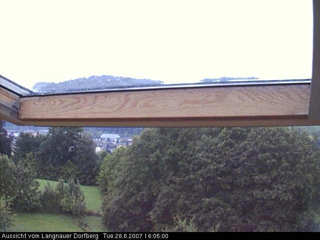Webcam-Bild: Aussicht vom Dorfberg in Langnau 20070828-160500