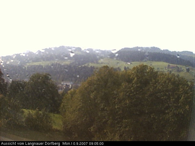 Webcam-Bild: Aussicht vom Dorfberg in Langnau 20070910-090500