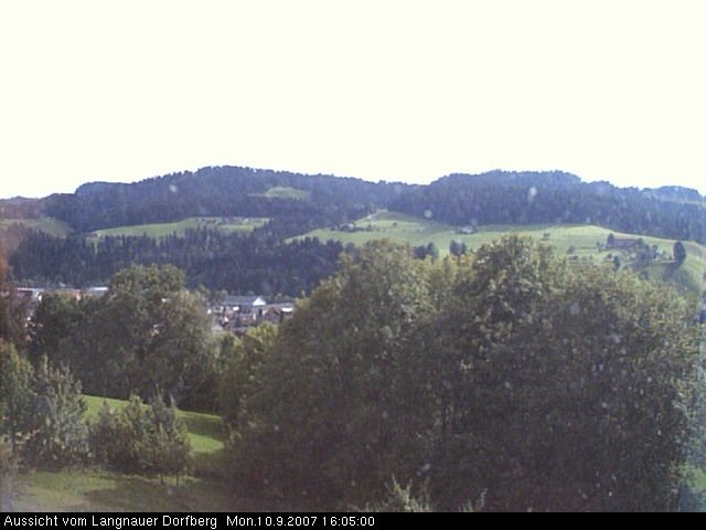 Webcam-Bild: Aussicht vom Dorfberg in Langnau 20070910-160500