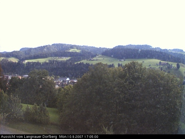 Webcam-Bild: Aussicht vom Dorfberg in Langnau 20070910-170500