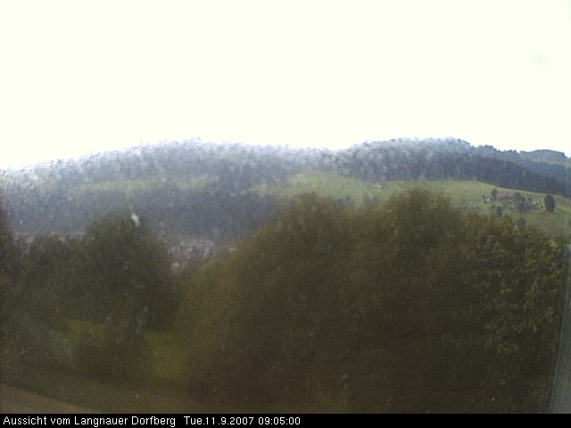 Webcam-Bild: Aussicht vom Dorfberg in Langnau 20070911-090500