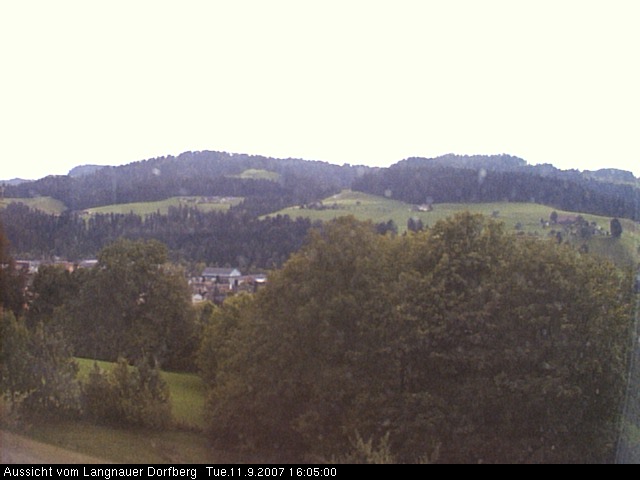 Webcam-Bild: Aussicht vom Dorfberg in Langnau 20070911-160500