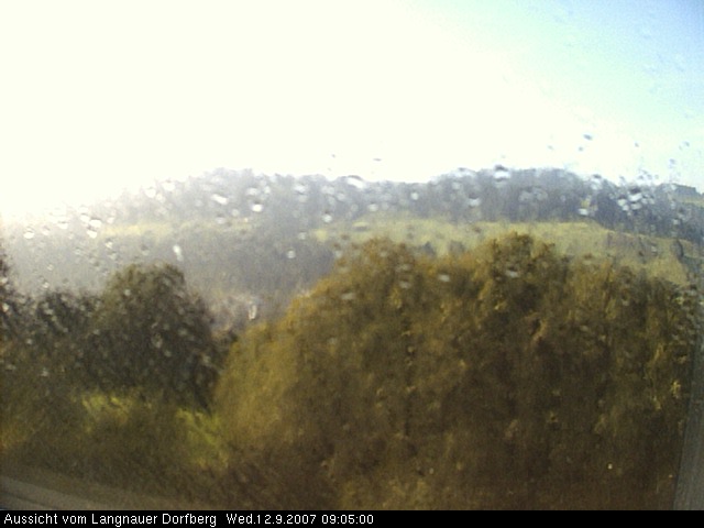 Webcam-Bild: Aussicht vom Dorfberg in Langnau 20070912-090500