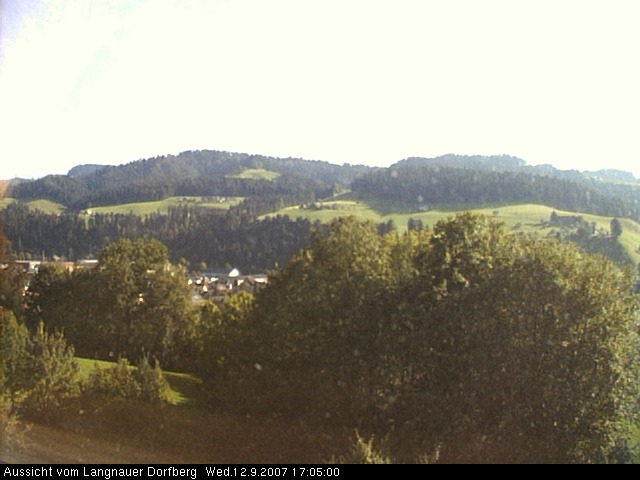 Webcam-Bild: Aussicht vom Dorfberg in Langnau 20070912-170500