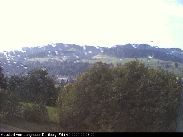 Webcam-Bild: Aussicht vom Dorfberg in Langnau 20070914-090500