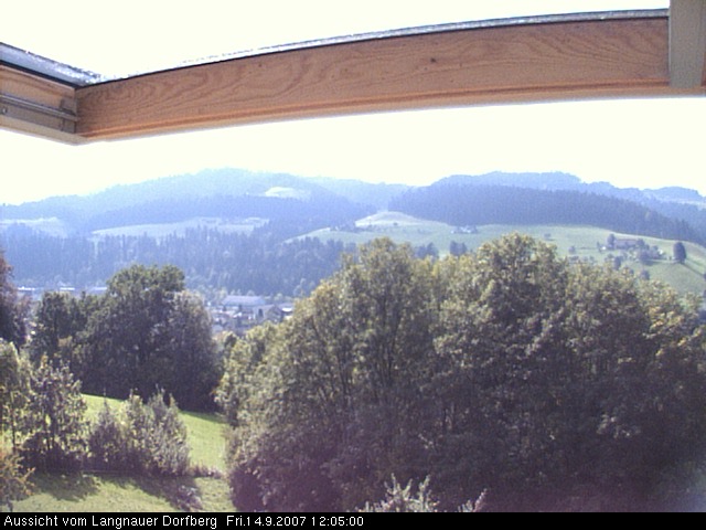 Webcam-Bild: Aussicht vom Dorfberg in Langnau 20070914-120500