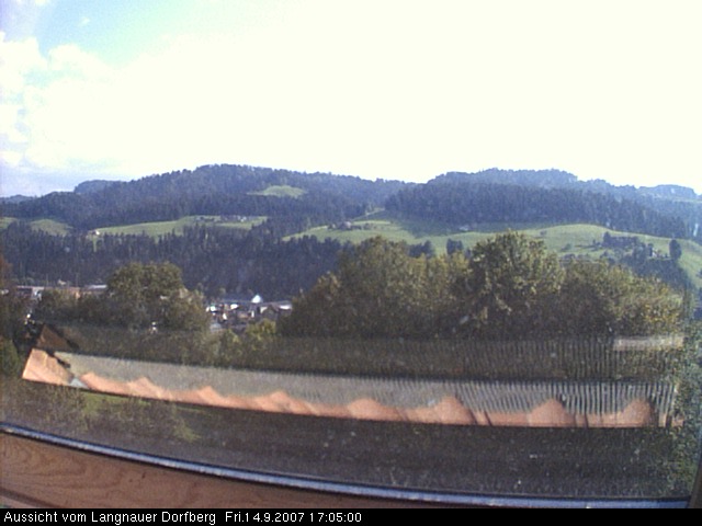 Webcam-Bild: Aussicht vom Dorfberg in Langnau 20070914-170500