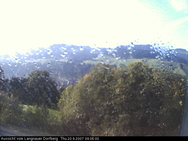 Webcam-Bild: Aussicht vom Dorfberg in Langnau 20070920-090500