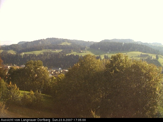 Webcam-Bild: Aussicht vom Dorfberg in Langnau 20070923-170500