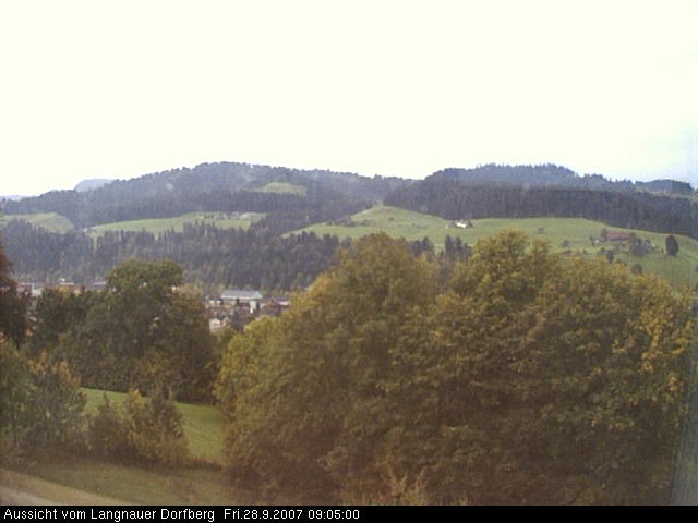 Webcam-Bild: Aussicht vom Dorfberg in Langnau 20070928-090500