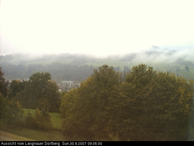 Webcam-Bild: Aussicht vom Dorfberg in Langnau 20070930-090500