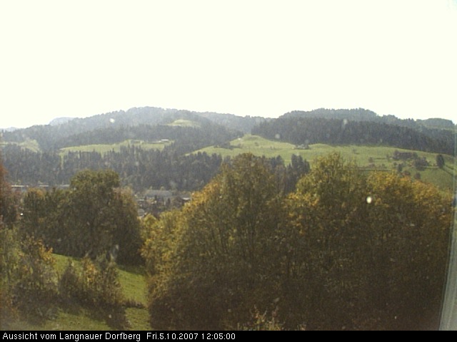 Webcam-Bild: Aussicht vom Dorfberg in Langnau 20071005-120500