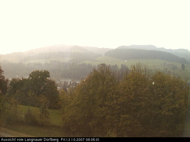 Webcam-Bild: Aussicht vom Dorfberg in Langnau 20071012-080500