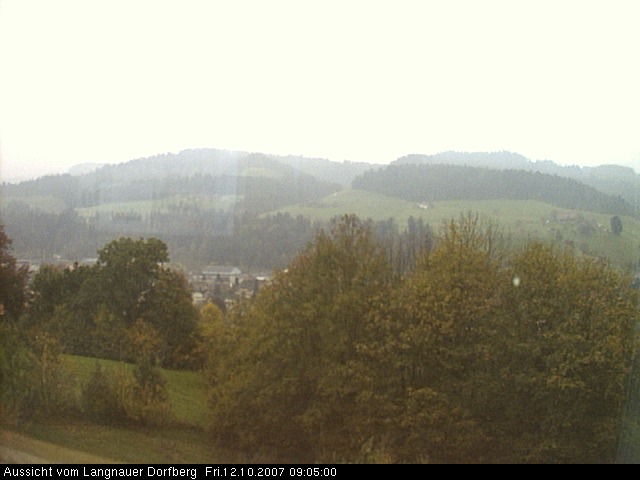 Webcam-Bild: Aussicht vom Dorfberg in Langnau 20071012-090500