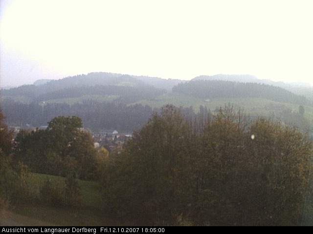 Webcam-Bild: Aussicht vom Dorfberg in Langnau 20071012-180500