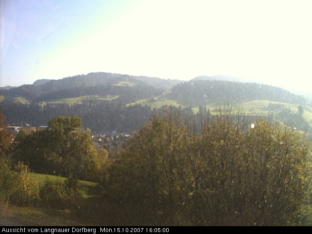 Webcam-Bild: Aussicht vom Dorfberg in Langnau 20071015-160500