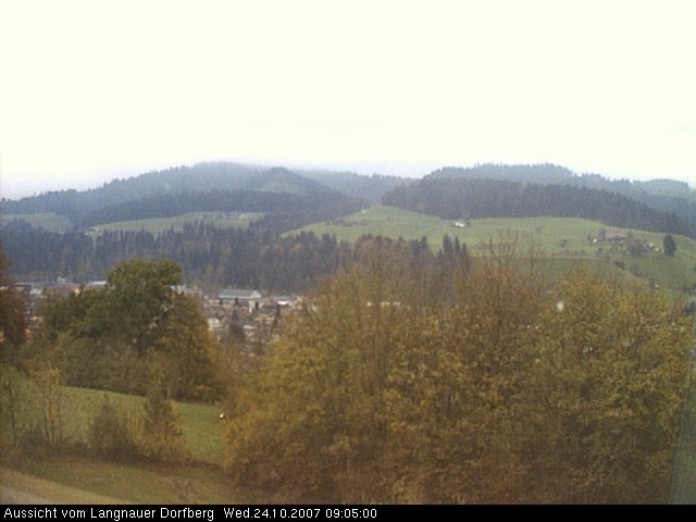 Webcam-Bild: Aussicht vom Dorfberg in Langnau 20071024-090500