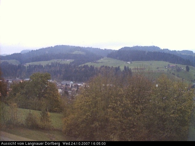 Webcam-Bild: Aussicht vom Dorfberg in Langnau 20071024-160500