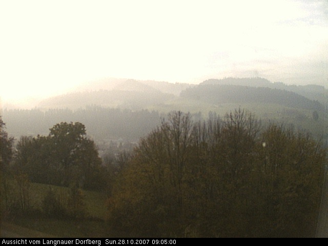 Webcam-Bild: Aussicht vom Dorfberg in Langnau 20071028-090500
