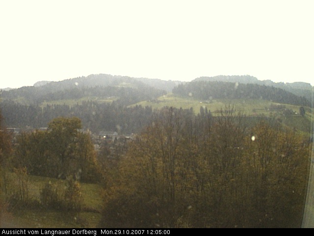 Webcam-Bild: Aussicht vom Dorfberg in Langnau 20071029-120500