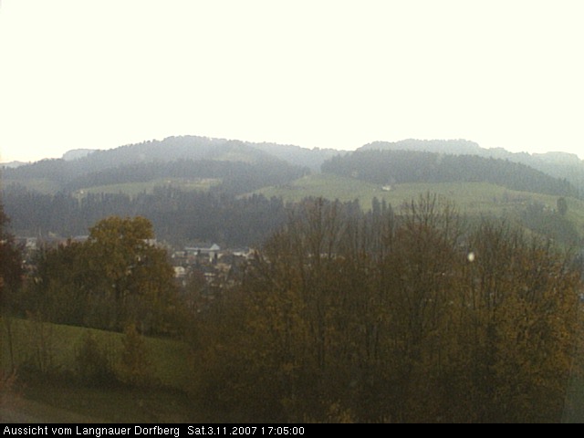 Webcam-Bild: Aussicht vom Dorfberg in Langnau 20071103-170500