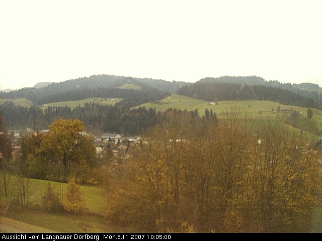 Webcam-Bild: Aussicht vom Dorfberg in Langnau 20071105-100500