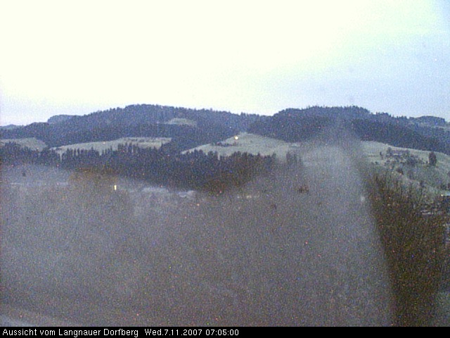 Webcam-Bild: Aussicht vom Dorfberg in Langnau 20071107-070500