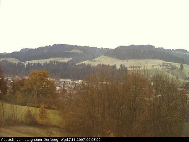 Webcam-Bild: Aussicht vom Dorfberg in Langnau 20071107-090500