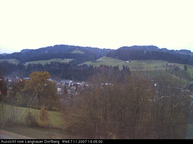 Webcam-Bild: Aussicht vom Dorfberg in Langnau 20071107-160500