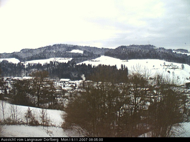 Webcam-Bild: Aussicht vom Dorfberg in Langnau 20071119-080500