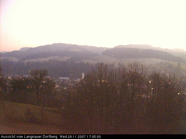 Webcam-Bild: Aussicht vom Dorfberg in Langnau 20071128-170500