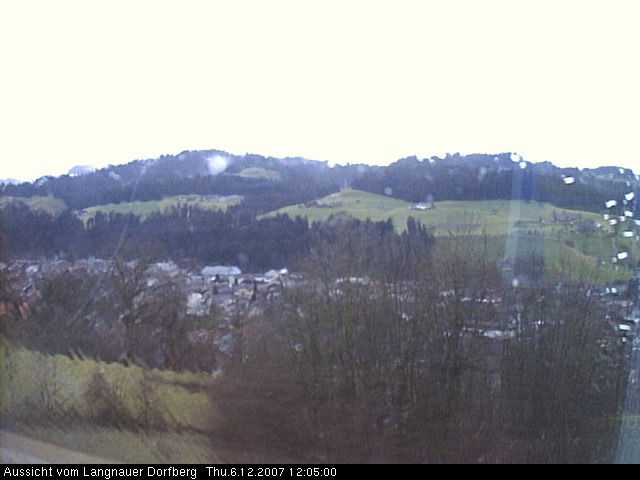 Webcam-Bild: Aussicht vom Dorfberg in Langnau 20071206-120500