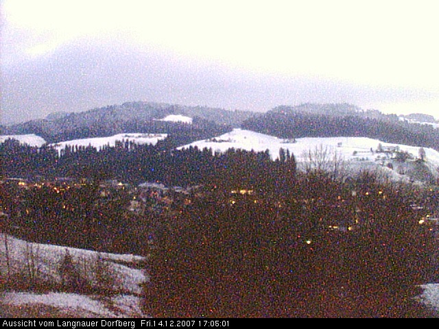 Webcam-Bild: Aussicht vom Dorfberg in Langnau 20071214-170500