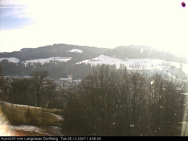 Webcam-Bild: Aussicht vom Dorfberg in Langnau 20071225-140500