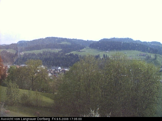Webcam-Bild: Aussicht vom Dorfberg in Langnau 20080509-170500