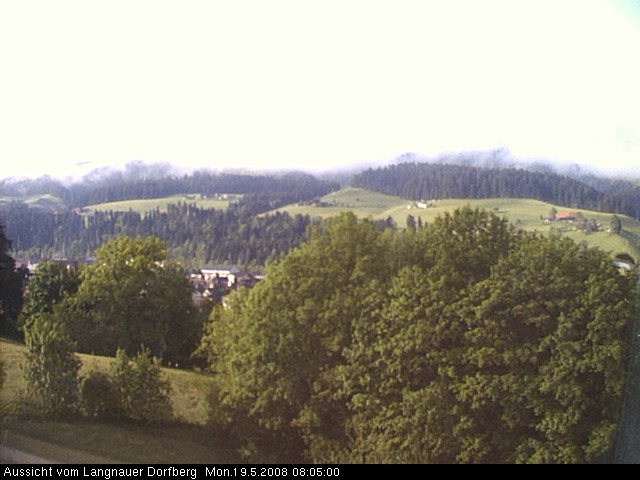 Webcam-Bild: Aussicht vom Dorfberg in Langnau 20080519-080500