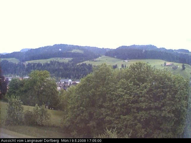 Webcam-Bild: Aussicht vom Dorfberg in Langnau 20080519-170500