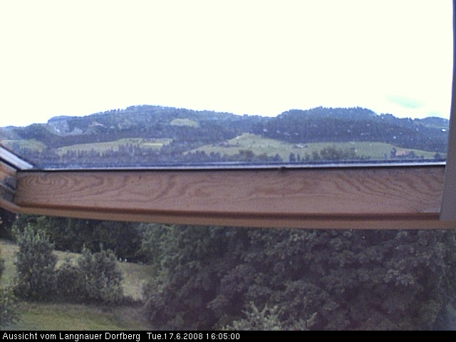 Webcam-Bild: Aussicht vom Dorfberg in Langnau 20080617-160500