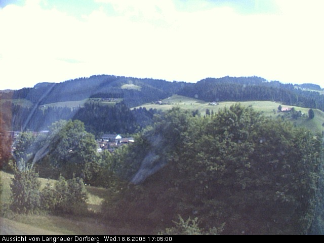 Webcam-Bild: Aussicht vom Dorfberg in Langnau 20080618-170500