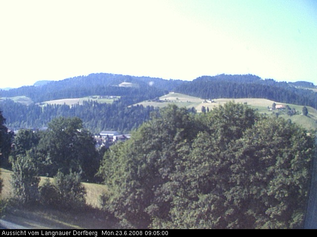 Webcam-Bild: Aussicht vom Dorfberg in Langnau 20080623-090500