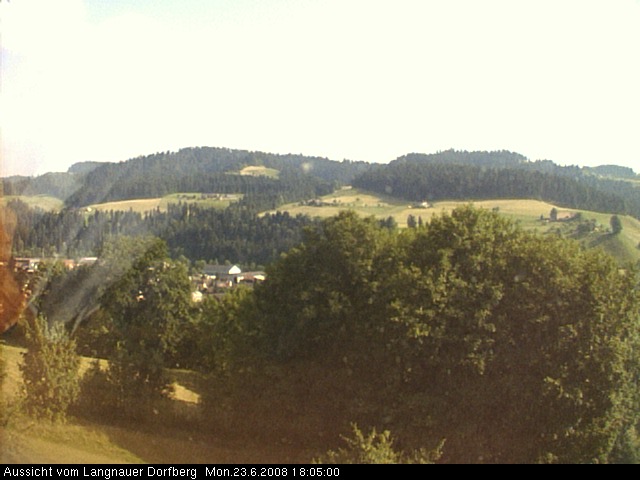 Webcam-Bild: Aussicht vom Dorfberg in Langnau 20080623-180500