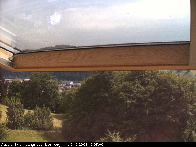Webcam-Bild: Aussicht vom Dorfberg in Langnau 20080624-160500