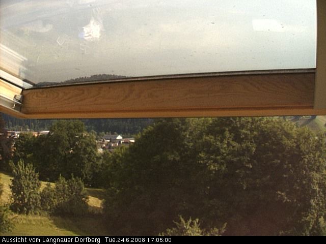 Webcam-Bild: Aussicht vom Dorfberg in Langnau 20080624-170500