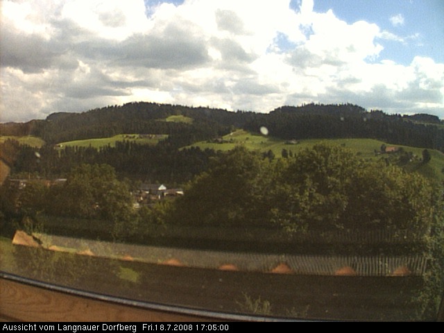 Webcam-Bild: Aussicht vom Dorfberg in Langnau 20080718-170500