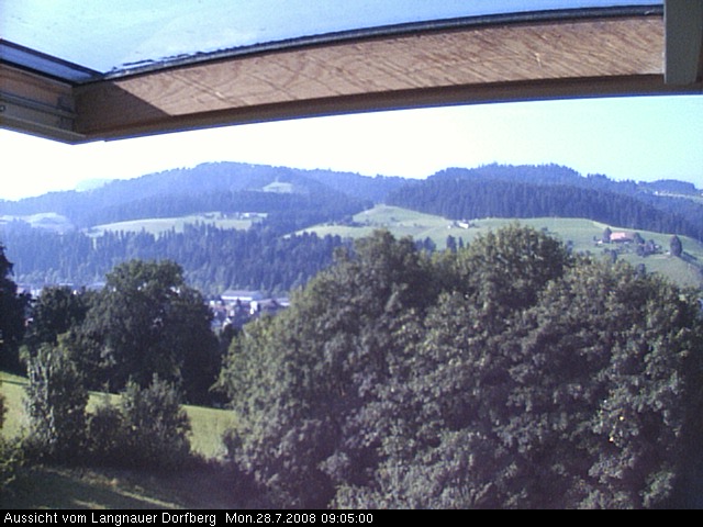 Webcam-Bild: Aussicht vom Dorfberg in Langnau 20080728-090500