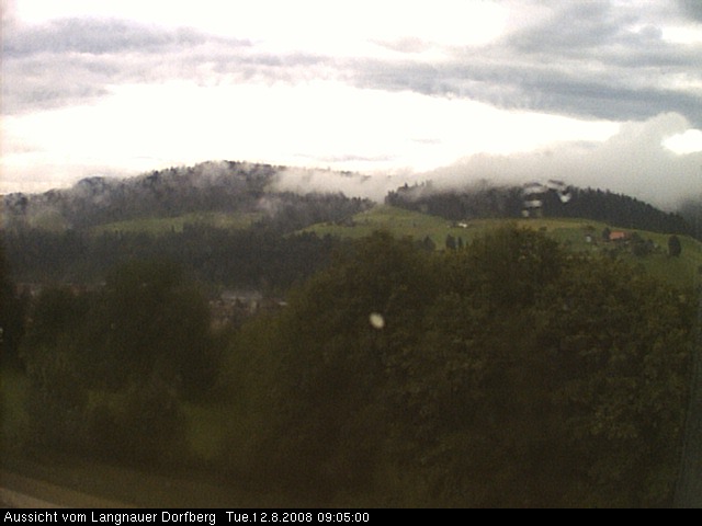 Webcam-Bild: Aussicht vom Dorfberg in Langnau 20080812-090500